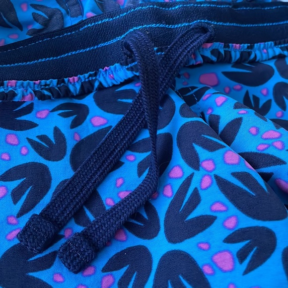 Patagonia Girls' Baggies Shorts 4" Unlined - Picture 6 of 11